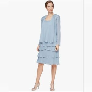 NWT SLNY Tierred Chiffon Beaded Coctail Dress With Jacket 12 Petite